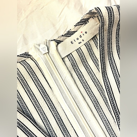 Elodie Striped Sleeveless Romper Jumpsuit Size Small - Picture 4 of 16